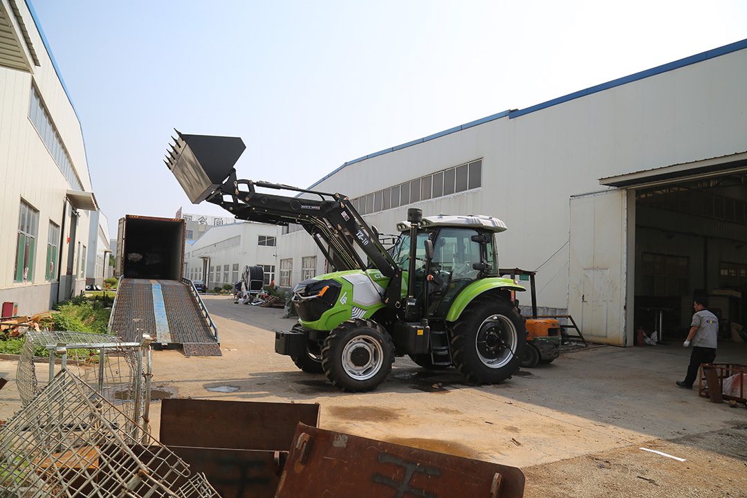 CP Medium tractor